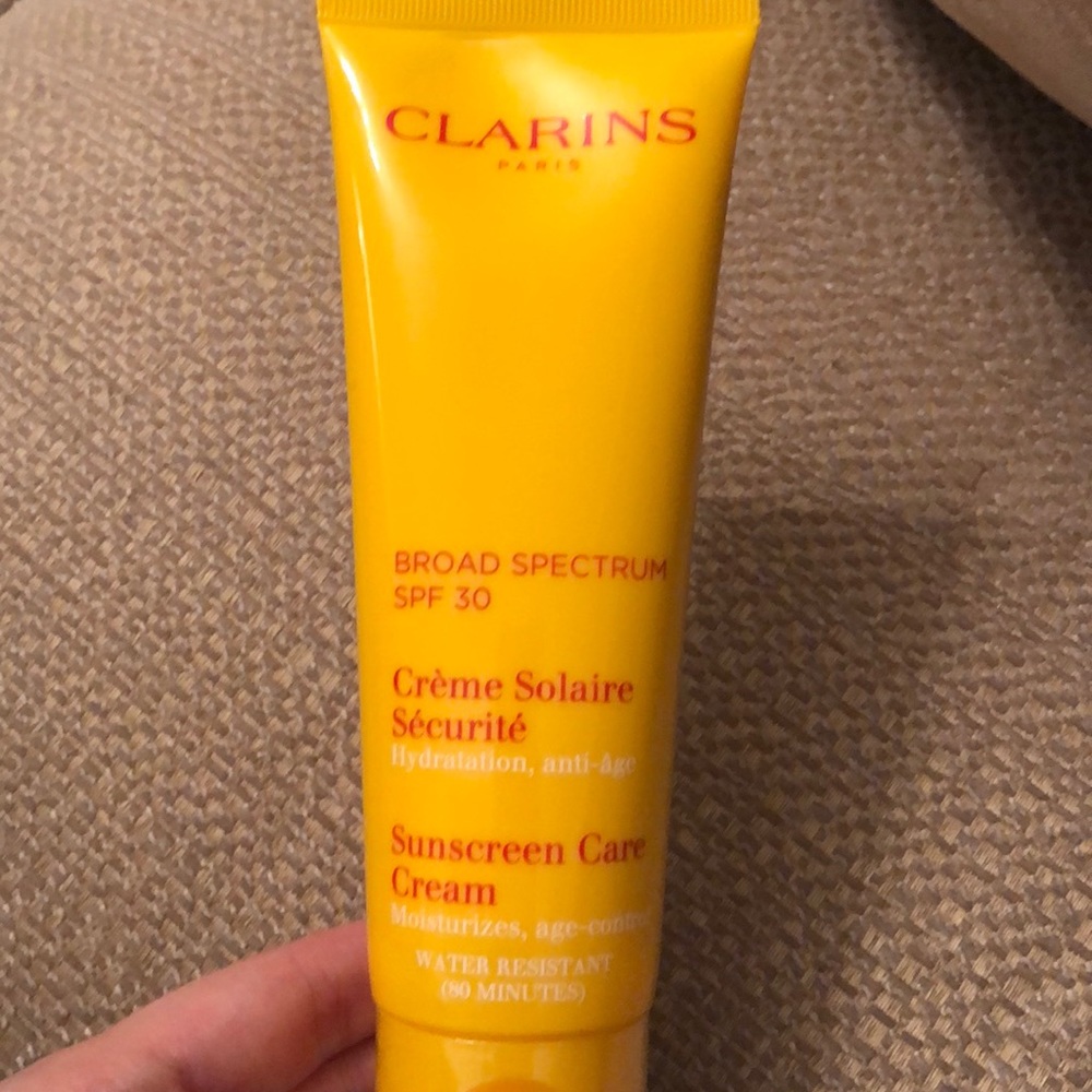 Clarins